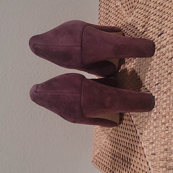 🥀 BCBGENERATION SUEDE PUMPS 🥀 - Picture 8 of 12